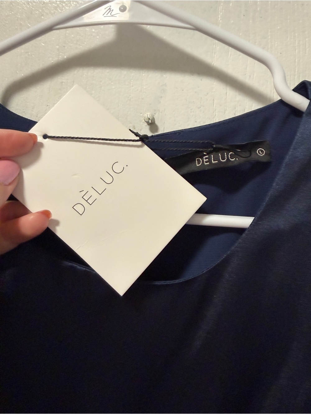 Deluc Navy Satin Bubble Hem Sleeveless Top NWT - Picture 2 of 6